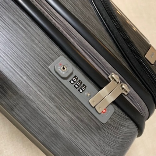 【大阪府豊中市直接】ACE エース パリセイドZ 36L 機内持込可 スーツケース