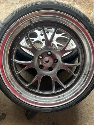 車のパーツ タイヤ、ホイール