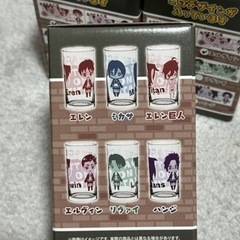 進撃の巨人　グラス