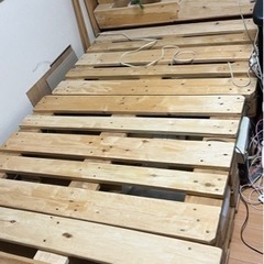商談中　セミダブルベッドフレーム