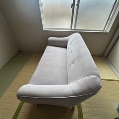 モダンデコのソファー！早い者勝ち！の画像
