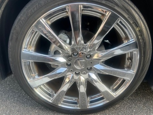 車のパーツ タイヤ、ホイール