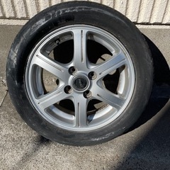 車のパーツ タイヤ、ホイールの画像