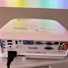BenQ短焦点プロジェクター　MW826STの画像