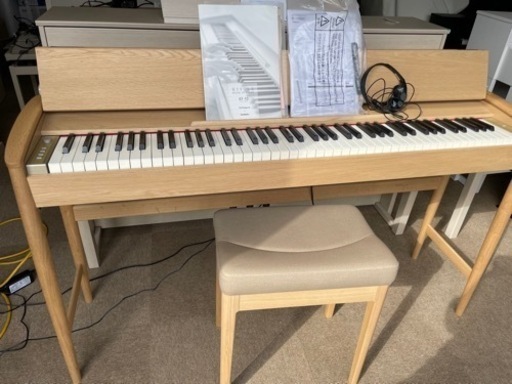 人気新品、2022年製のRolandローランド&カリモク 電子ピアノ、KIYOLAきよら、KF-10
