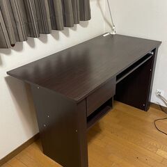 パソコンデスク 学習机 PCデスク 木製 ニトリ LEDデスクライト付の画像