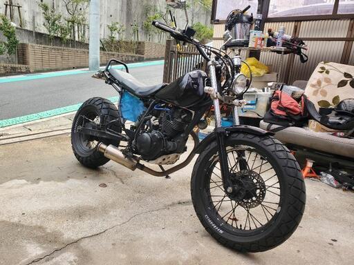 ヤマハ TW225E 2004年式 自賠責付 ロンスイ スカチューン トラッカーハンドル