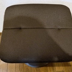 【お譲りする方決まりました】オットマンの画像