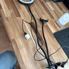 LEDデスクライト　スマホクリップ付き　