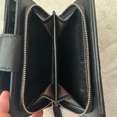 【お値下げしました】二つ折り財布の画像