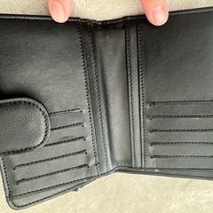 【お値下げしました】二つ折り財布の画像