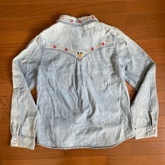 デニムシャツの画像