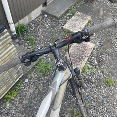 自転車 クロスバイクの画像