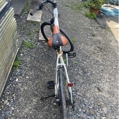 自転車 クロスバイクの画像