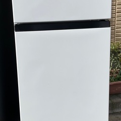 【RKGRE-327】特価！ハイセンス/Hisense/124L 2ドア冷凍冷蔵庫/HR-B12HW-/中古品/2023年製/当社より近隣無料配達！