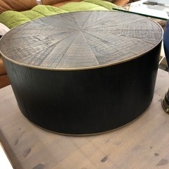 関家具 タイラーラウンドサイドテーブル 天然木 売ります！