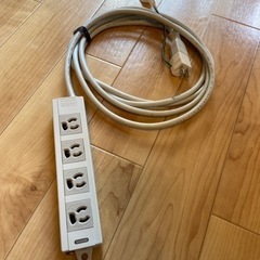 延長コード4口　アース、裏マグネット付きの画像