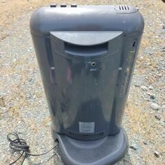 中古 電気ストーブ 800と400w 加湿もの画像
