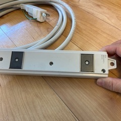 延長コード4口　アース、裏マグネット付きの画像