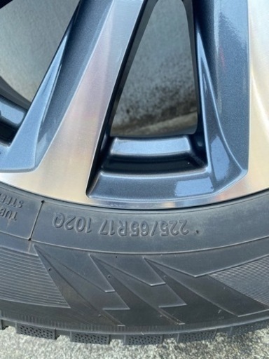 車のパーツ タイヤ、ホイール