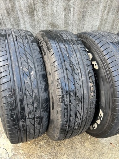 車のパーツ タイヤ、ホイール