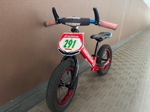 ストライダー　SPORTSモデルベースのHONDAモデル