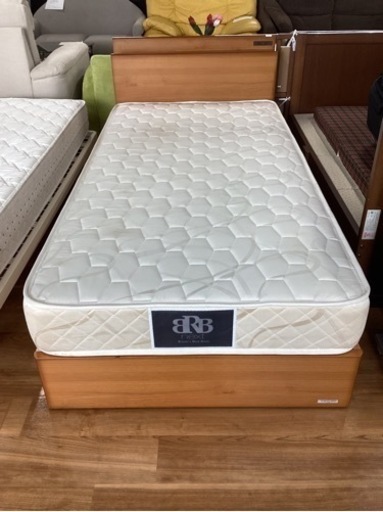 シングルベッド　￥12000【町田市再生家具】233232