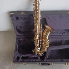 中古のアルトサックスの画像