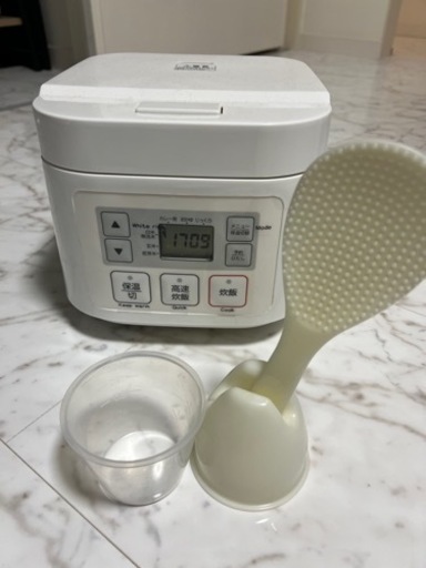 新品未使用　ニトリ炊飯器3合炊き