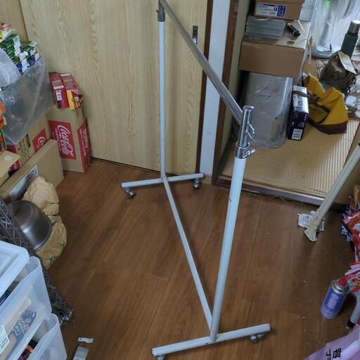 頑丈スチールハンガーラック