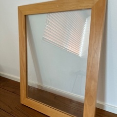 キャトルセゾンで購入　やや大きめ可愛いガラスフレームの画像