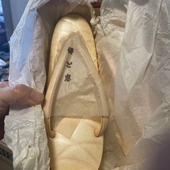 薄ピンク草履の画像