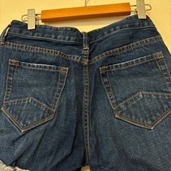 服/ファッション ジーパン　半ズボン　ミラオーウェンの画像