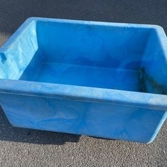 ■中古品  生け簀 水槽 サイズ：940x740x410mm  ...