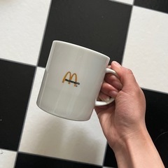 7月上旬まで⭐︎ 新品未使用 マクドナルド ロゴ マグの画像