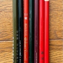 スケッチブック、A3用紙、鉛筆の画像