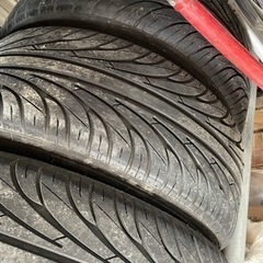 車のパーツ タイヤ、ホイールの画像