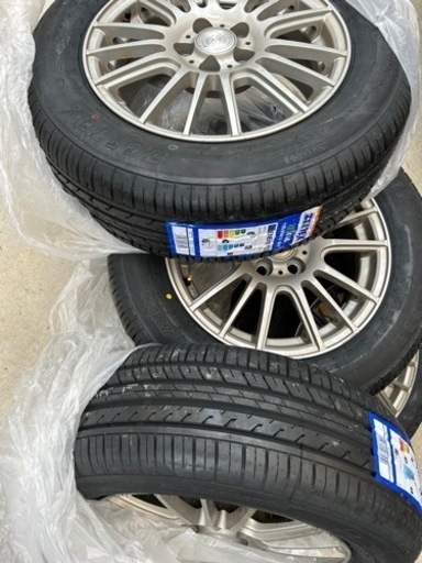 新品ノーマルタイヤ！！ホイール付き！！プリウスなどに　　195/65/15