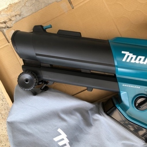 マキタ 充電式ブロワ集じん機 18V  MUB187DZ
