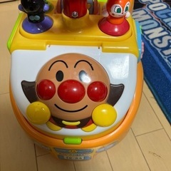 アンパンマン乗用玩具の画像