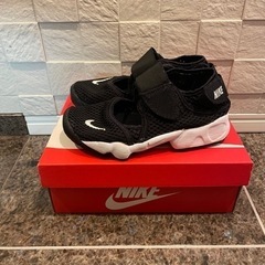 [20cm]NIKE キッズサンダル リフト RIFT