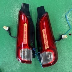 車のパーツ　外装
