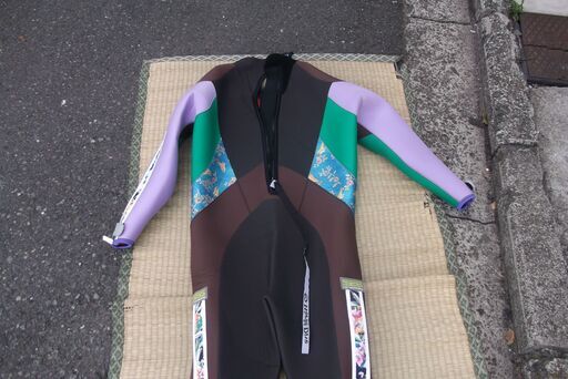 ワールドダイブ株式会社 ウエットスーツ オーダーメイド 質問にて採寸