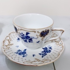 受渡者決定済み❗️無料✨ティーカップソーサーセット♪生活雑貨 食器 コーヒー、ティーの画像
