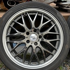 車のパーツ タイヤ、ホイールの画像