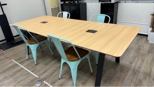 オフィス用ミーティングテーブル