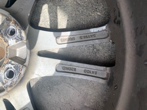 車のパーツ タイヤ、ホイール