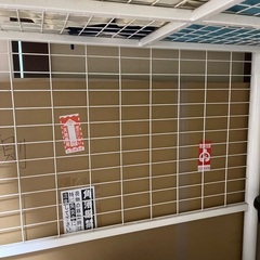 白いロフトベッドの画像