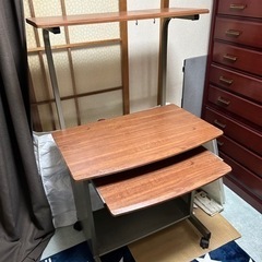 PCデスクの画像