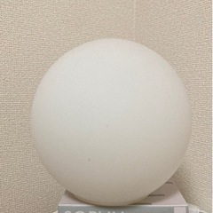 ニトリ　ボールランプ　ガラス　お月さま　間接照明の画像